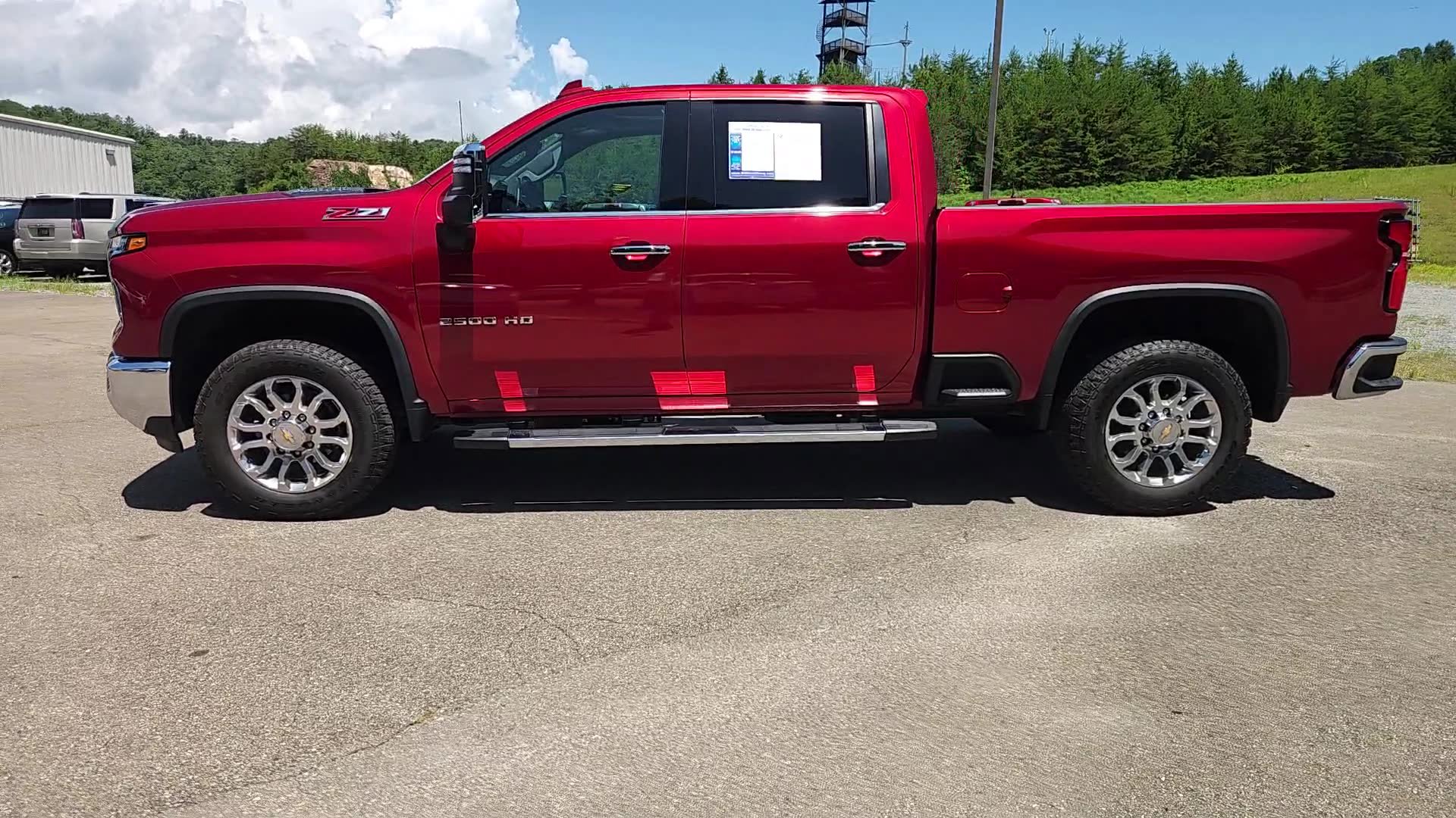 Used 2024 Chevrolet Silverado 2500 LTZ w/ LTZ Premium Package AWD/4WD image 14