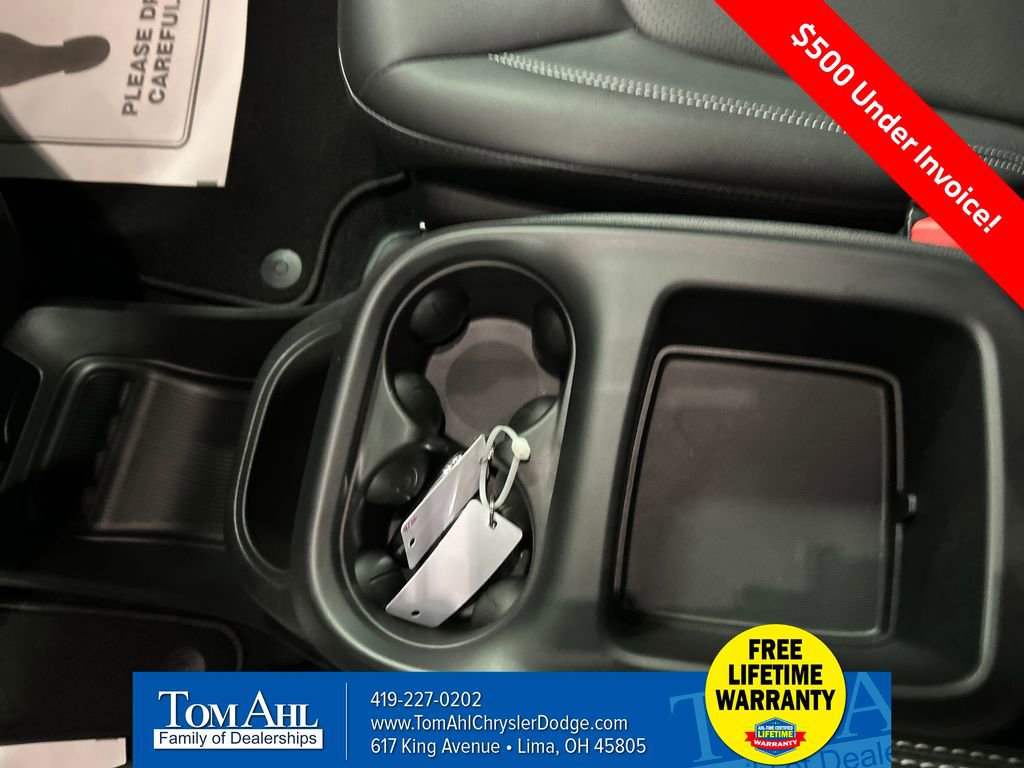 New 2026 Chrysler Voyager LX image 19