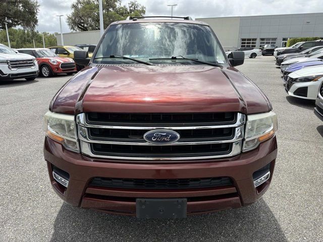 Used 2017 Ford Expedition XLT w/ Equipment Group 202A RWD image 6
