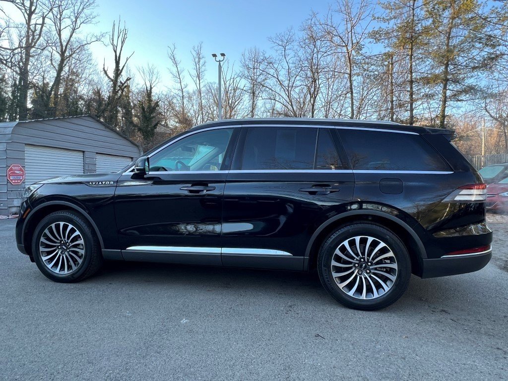Certified 2022 Lincoln Aviator Reserve image 3
