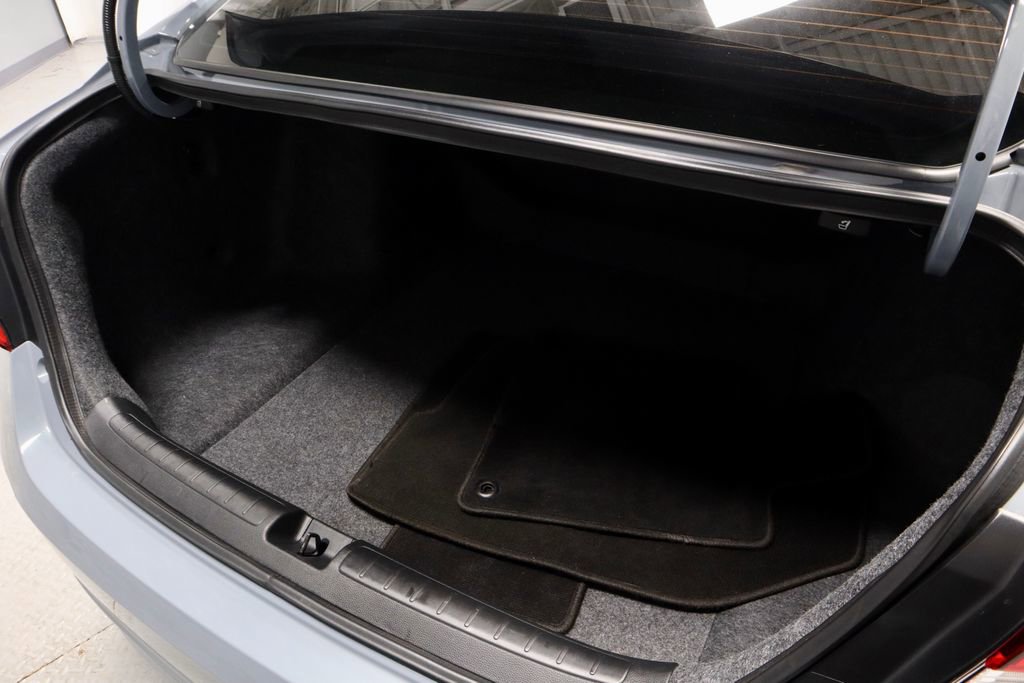 Used 2022 Honda Accord Sport image 12