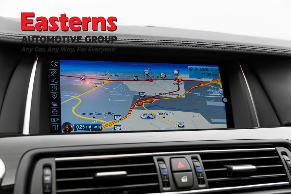 Used 2015 BMW M5 RWD image 26