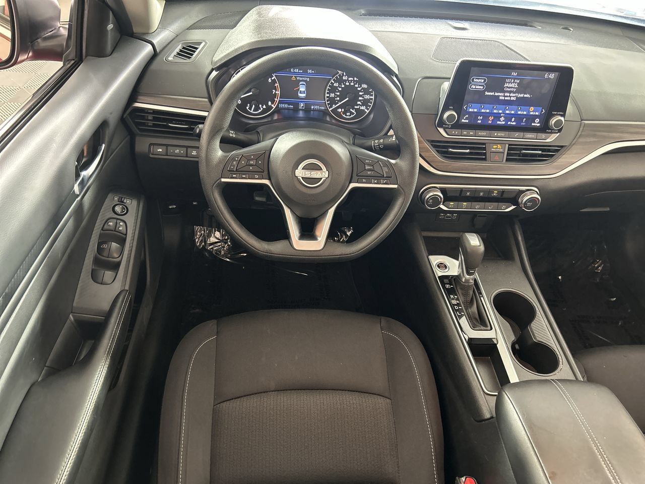 Used 2025 Nissan Altima 2.5 SV FWD image 21