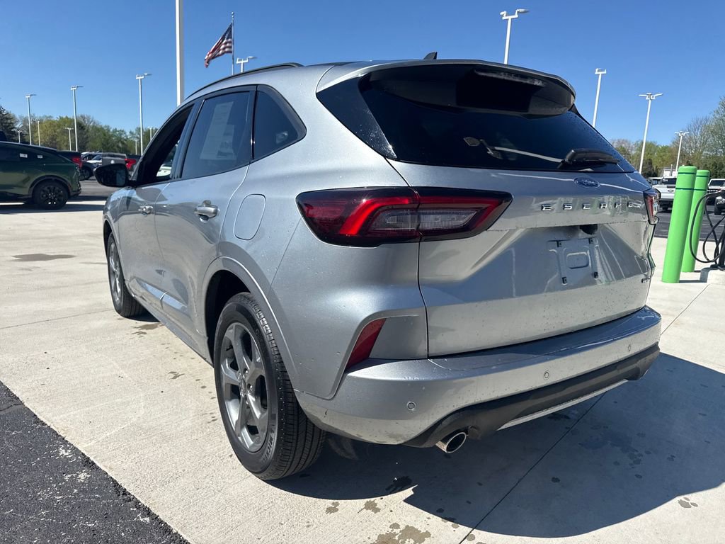 Used 2023 Ford Escape ST-Line w/ Tech Pack #1 image 9