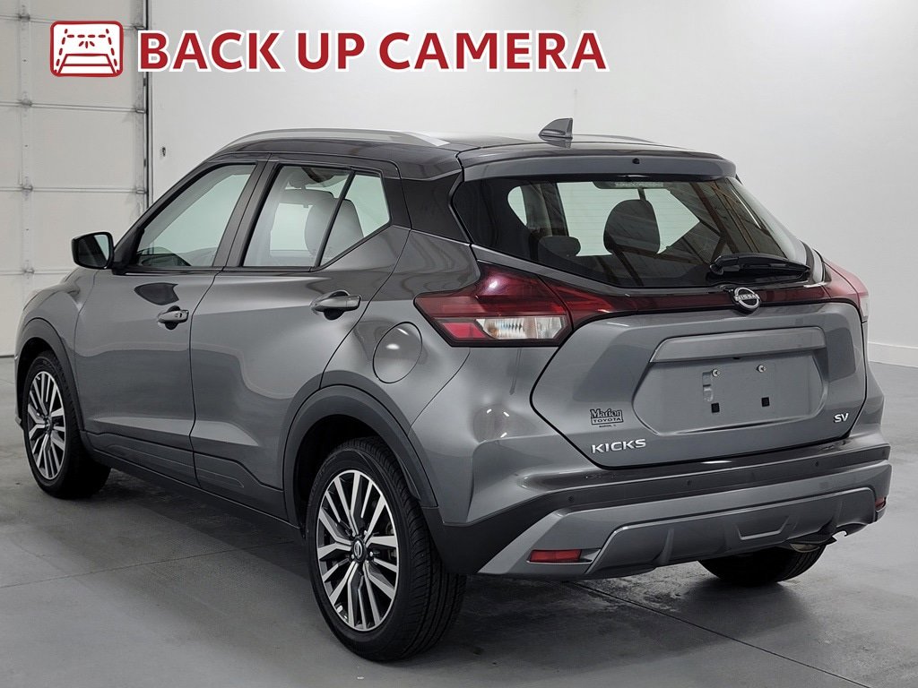 Used 2022 Nissan Kicks SV FWD image 6