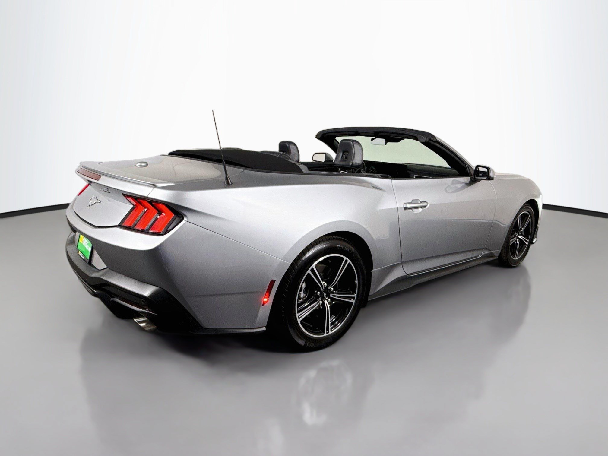 Used 2025 Ford Mustang Premium RWD image 40