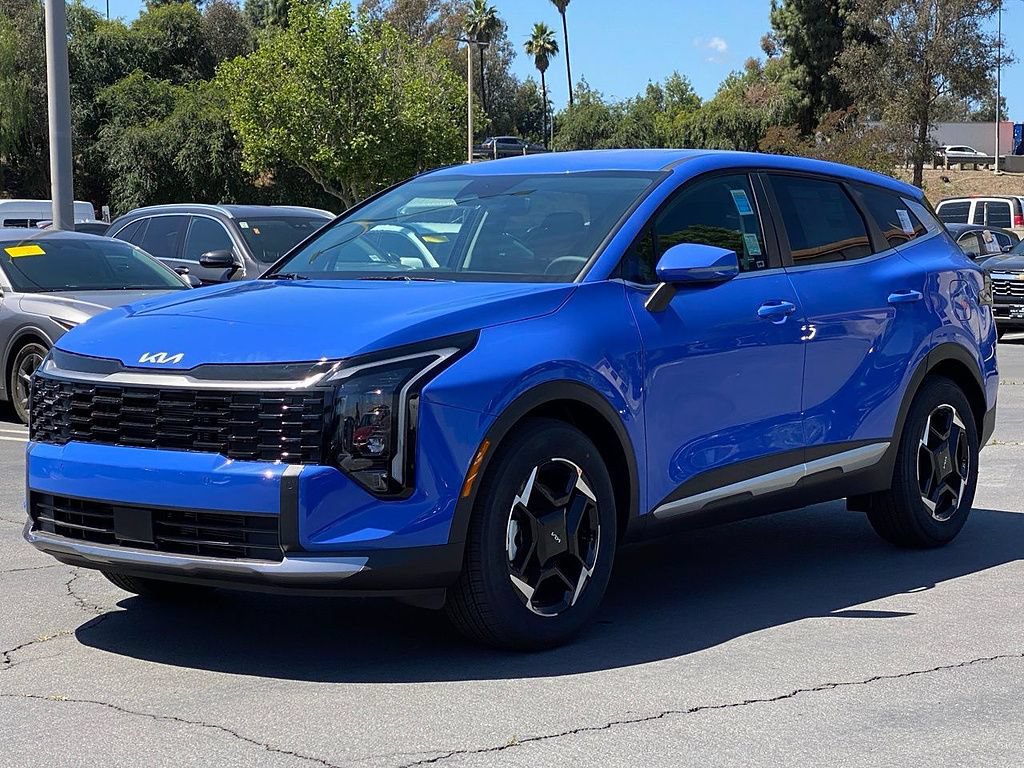 New 2026 Kia Sportage EX FWD image 7