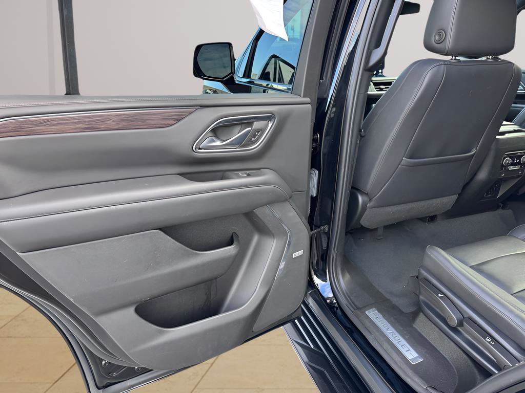 Used 2022 Chevrolet Tahoe LT w/ Luxury Package image 34