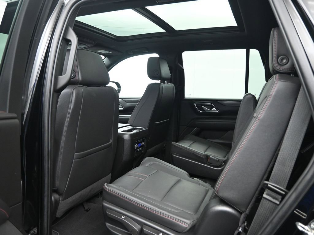 Used 2022 Chevrolet Tahoe RST w/ Luxury Package AWD/4WD image 28