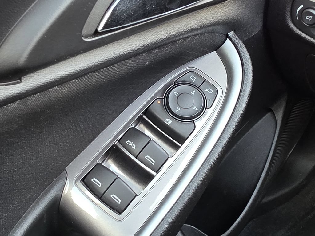 Used 2024 Chevrolet Malibu LT FWD image 23