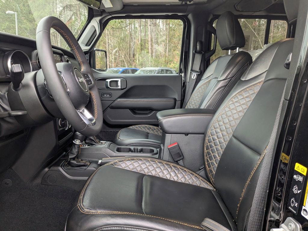 Used 2023 Jeep Gladiator Overland image 20