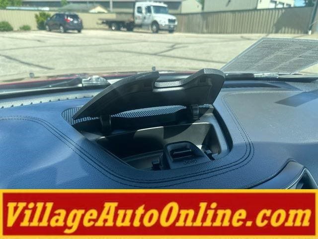 Used 2018 Jeep Compass Latitude w/ Popular Equipment Group AWD/4WD image 15