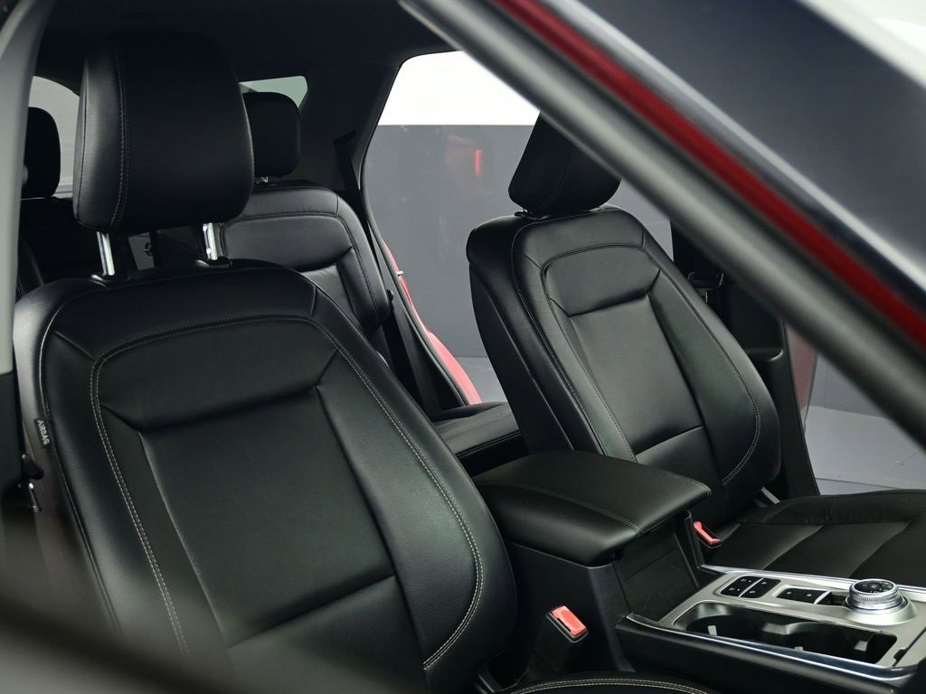 Used 2020 Ford Explorer XLT w/ Equipment Group 202A image 24