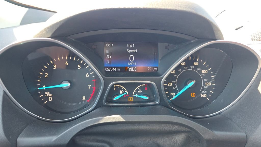 Used 2017 Ford Escape Titanium image 17