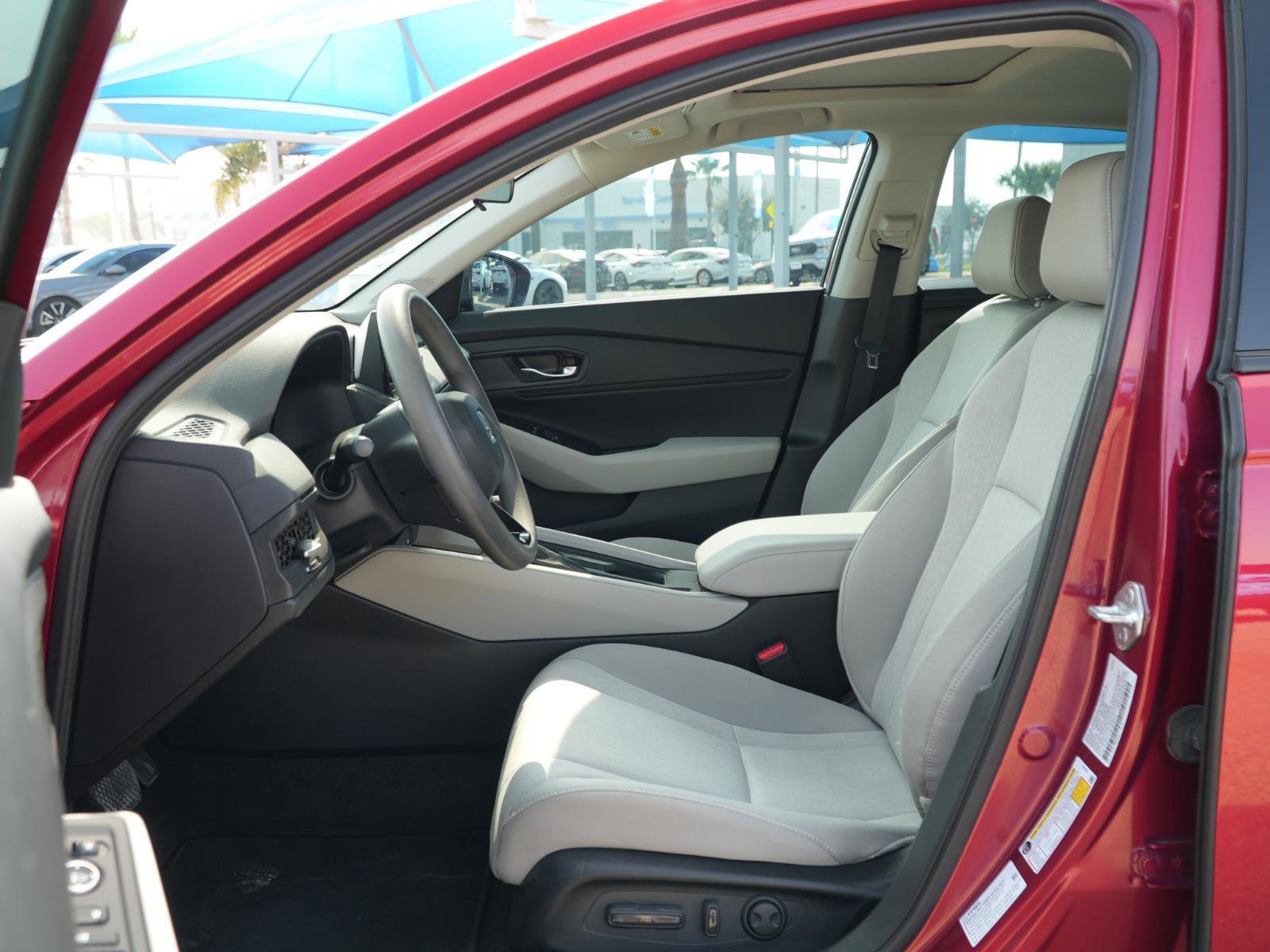 Used 2023 Honda Accord EX image 16