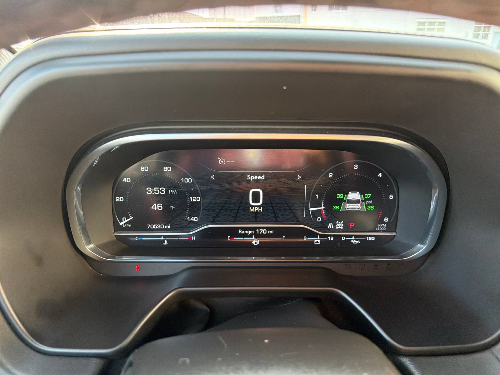 Used 2024 GMC Yukon SLT AWD/4WD image 17