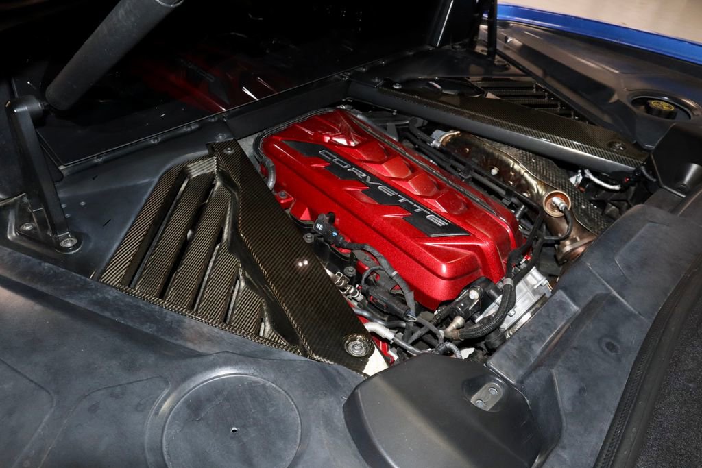 Used 2021 Chevrolet Corvette Stingray Premium Cpe w/ Z51 Performance Package image 19