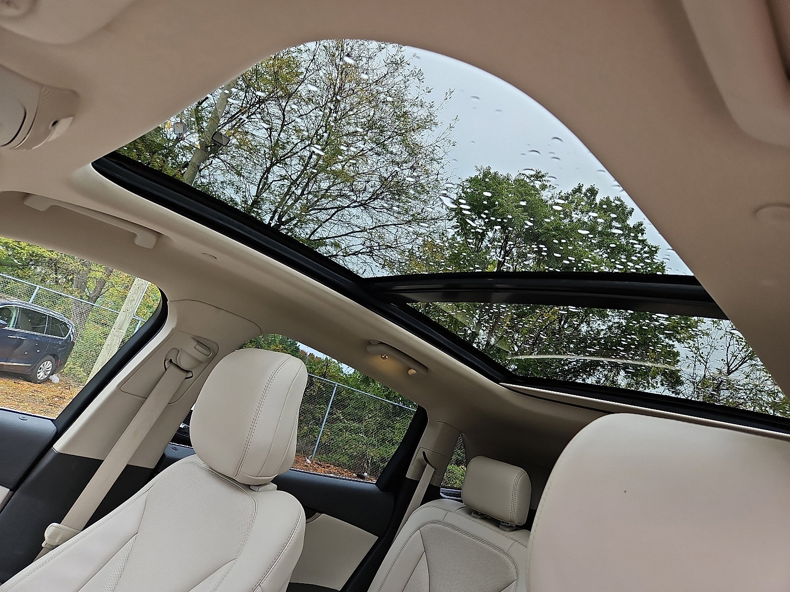 Used 2020 Lincoln Nautilus Reserve image 14