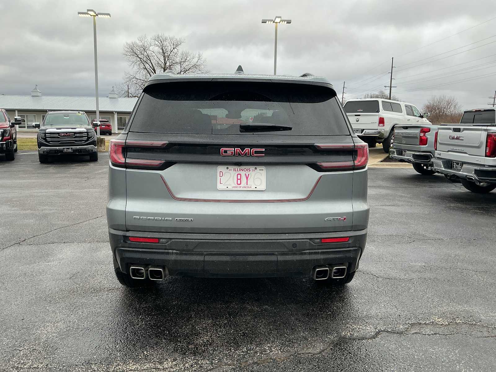 Used 2024 GMC Acadia AT4 w/ Luxury Package image 6