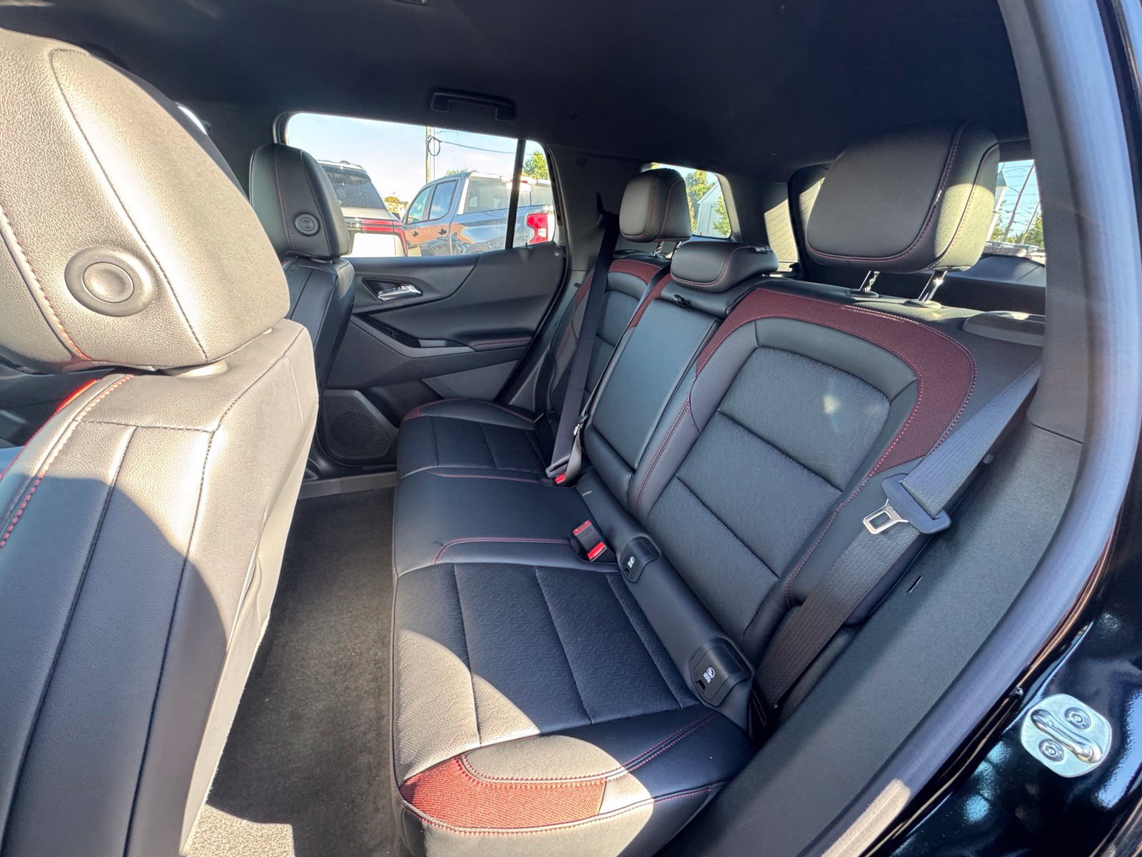 New 2027 Chevrolet Equinox RS w/ Convenience Package III AWD/4WD image 26