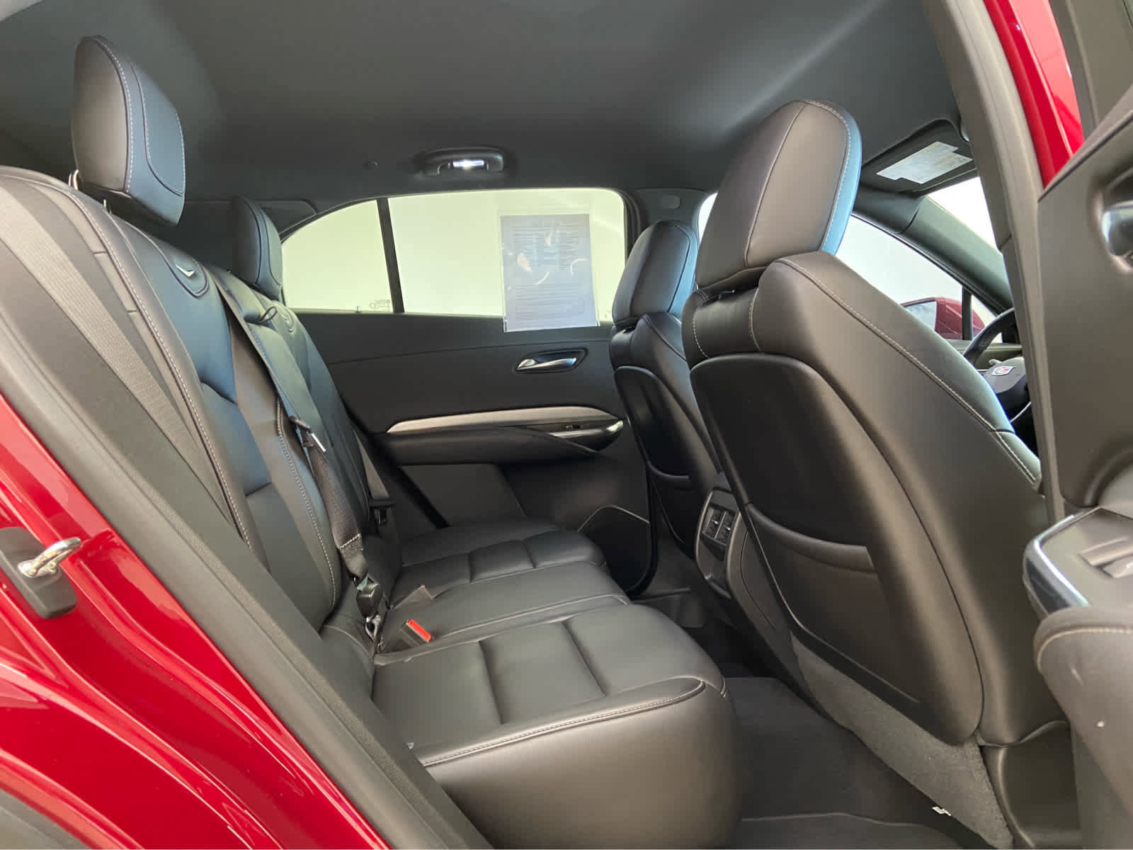 Used 2019 Cadillac XT4 Premium Luxury image 15