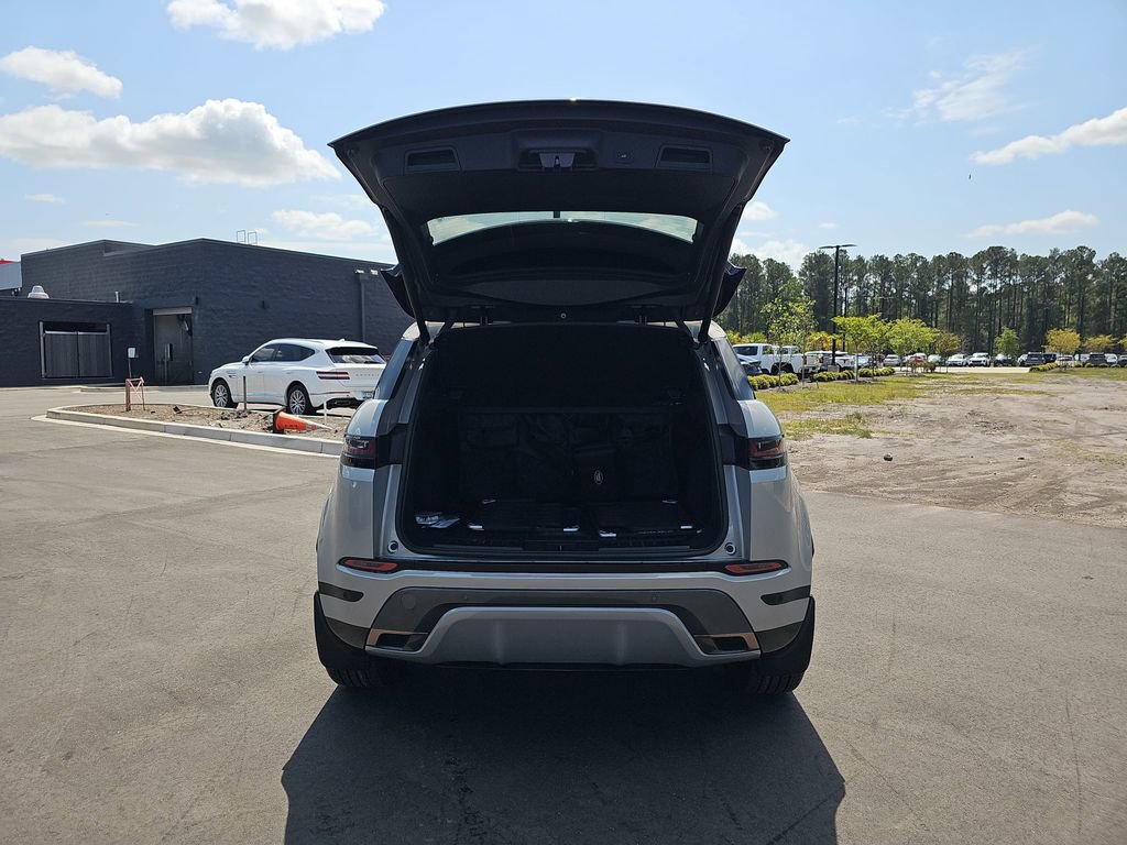 Used 2023 Land Rover Range Rover Evoque R-Dynamic SE image 16