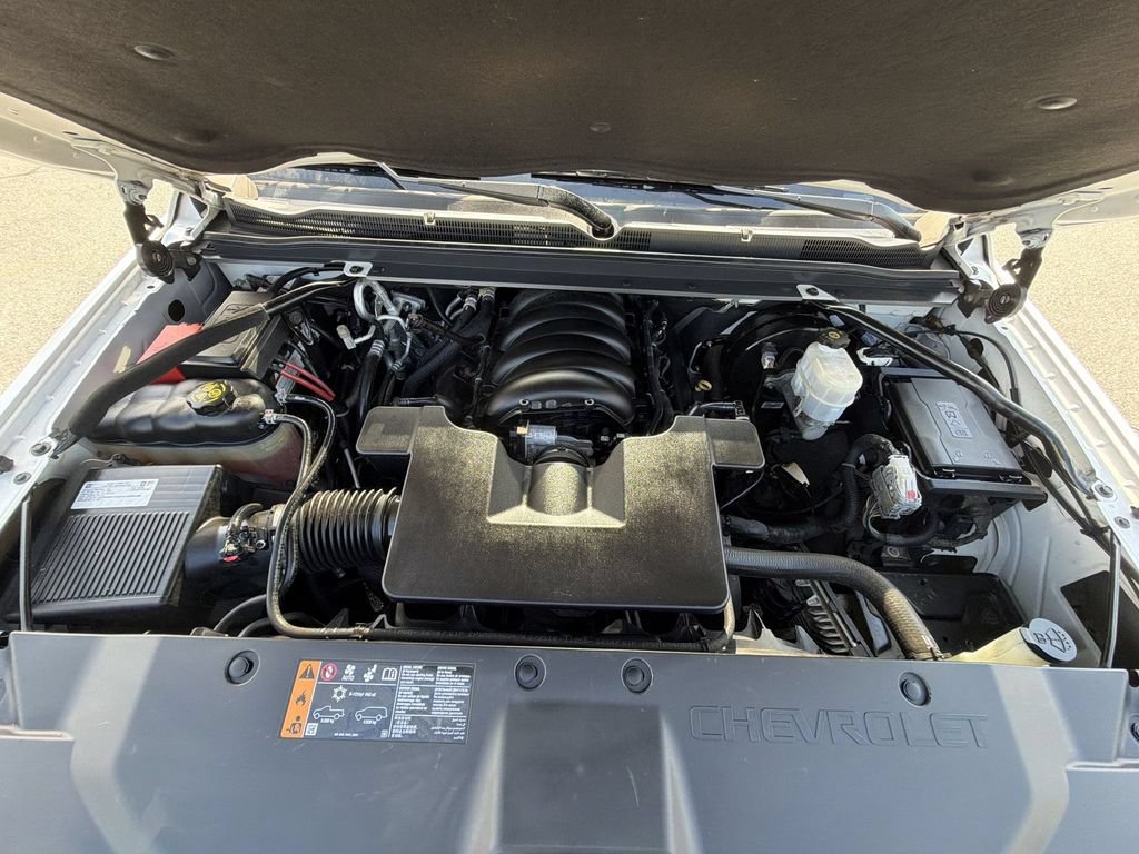 Used 2019 Chevrolet Suburban Premier AWD/4WD image 17