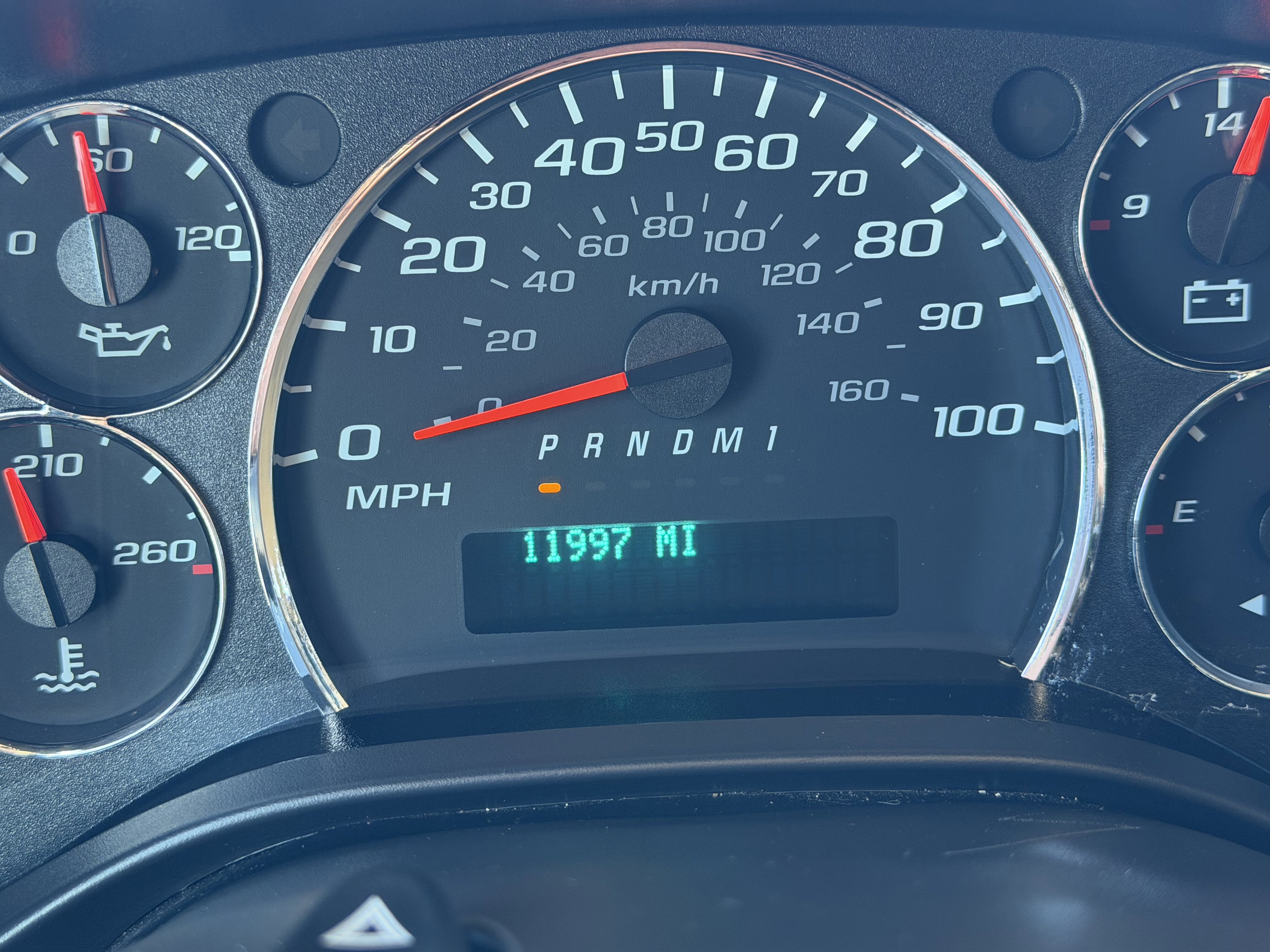 Used 2024 Chevrolet Express 2500 w/ Driver Convenience Package image 15