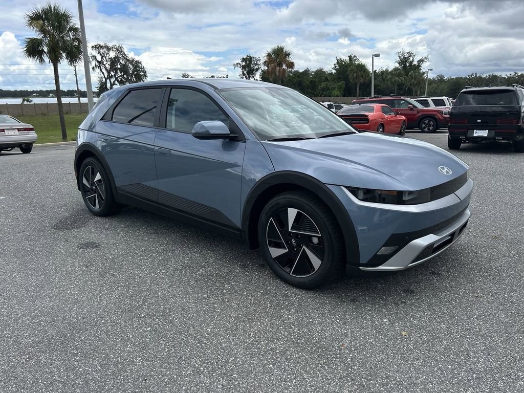 New 2025 Hyundai Ioniq 5 SE RWD image 2