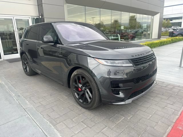 Used 2023 Land Rover Range Rover Sport SE Dynamic AWD/4WD image 3