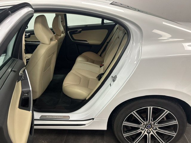 Used 2018 Volvo S60 T5 Inscription AWD/4WD image 16