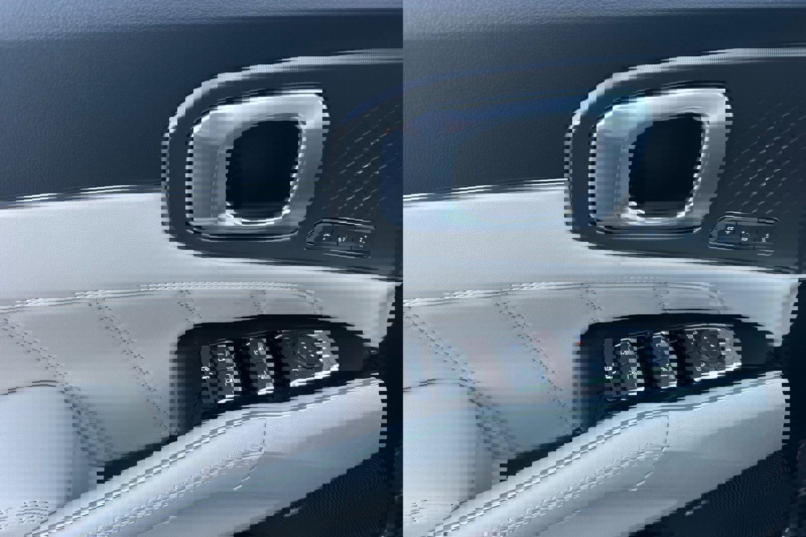 New 2026 Kia Sorento SX Prestige image 11