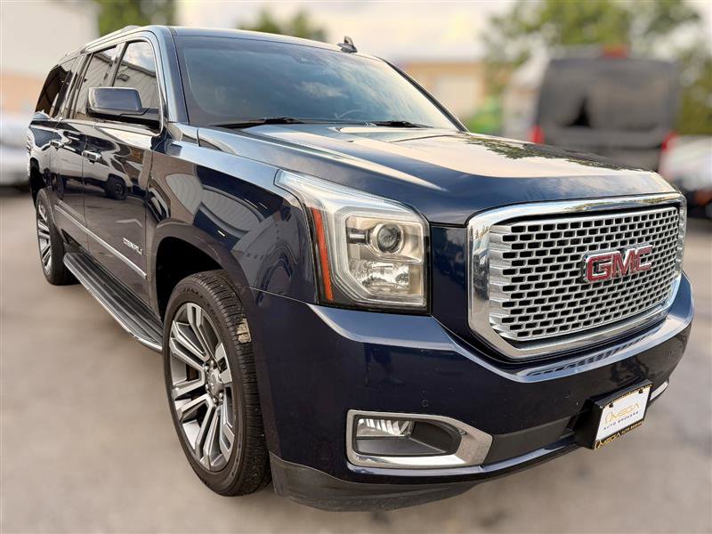 Used 2017 GMC Yukon XL Denali w/ Open Road Package AWD/4WD image 2