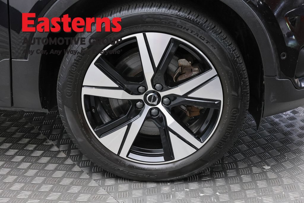Used 2022 Volvo XC40 P8 Recharge Plus AWD/4WD image 30