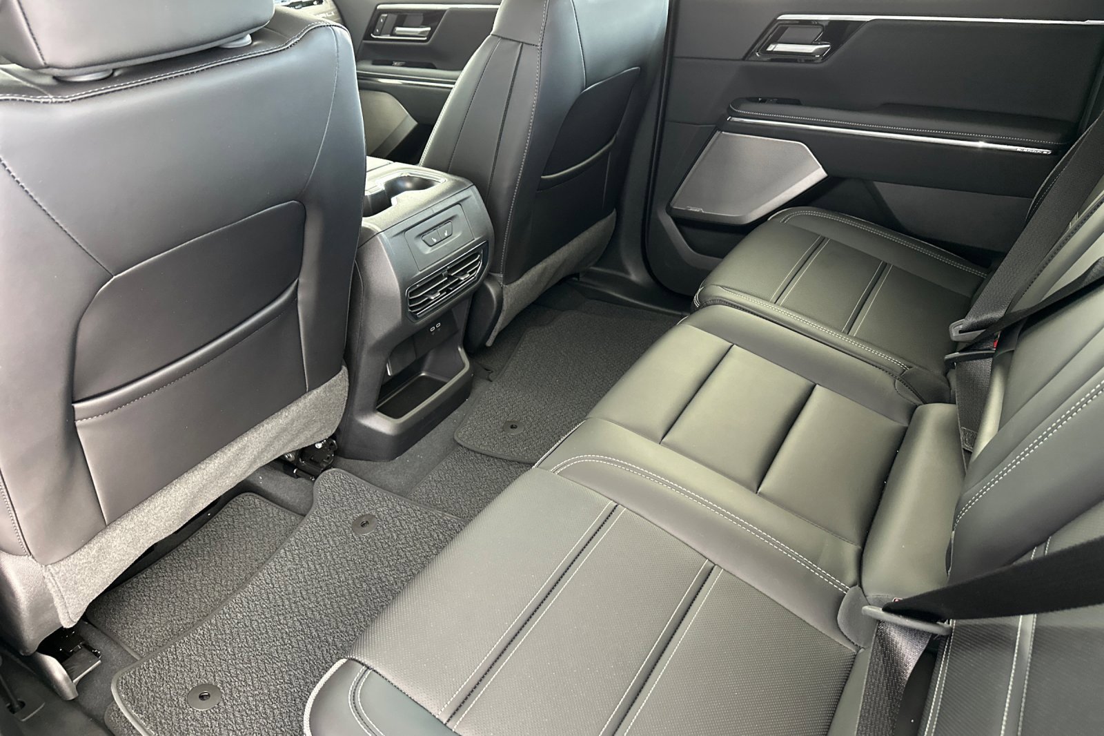 New 2025 GMC Sierra EV Denali image 13