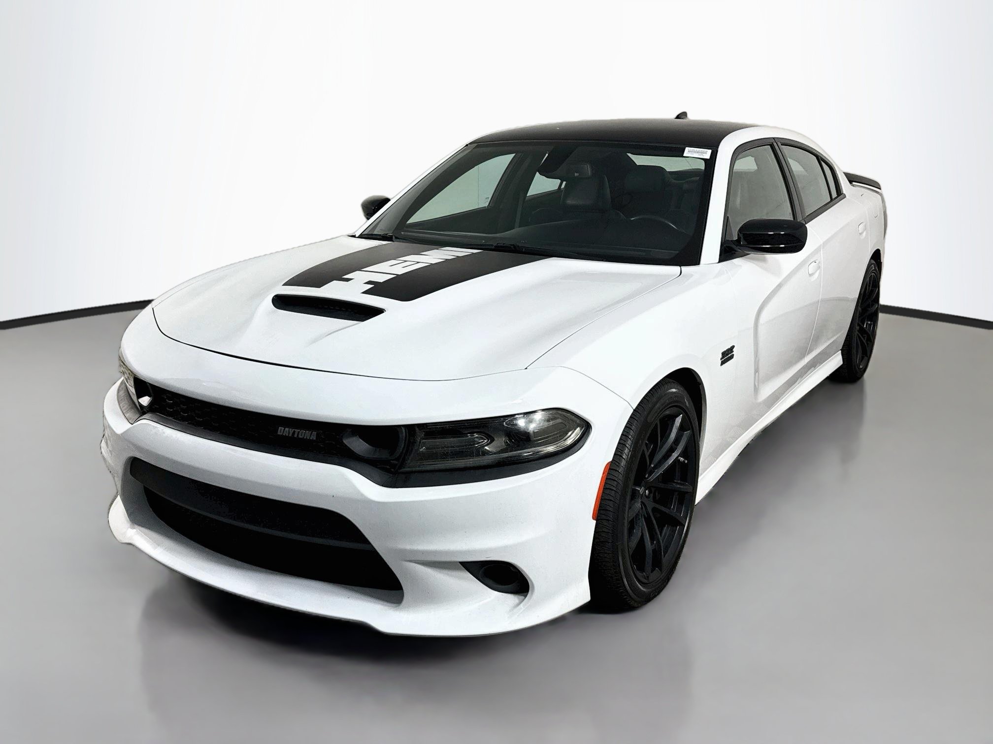 Used 2023 Dodge Charger Scat Pack w/ Daytona Edition Group RWD image 4
