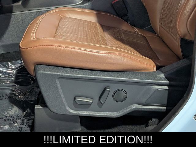 Used 2023 Ford Bronco Heritage Edition AWD/4WD image 13