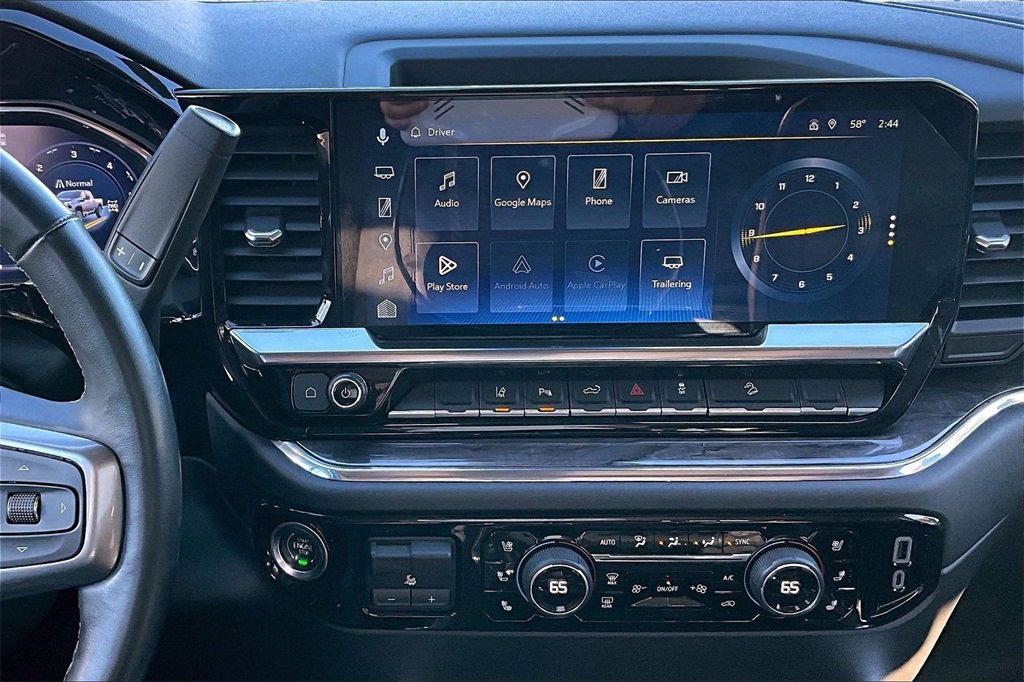 Used 2024 Chevrolet Silverado 2500 LTZ w/ LTZ Plus Package image 3