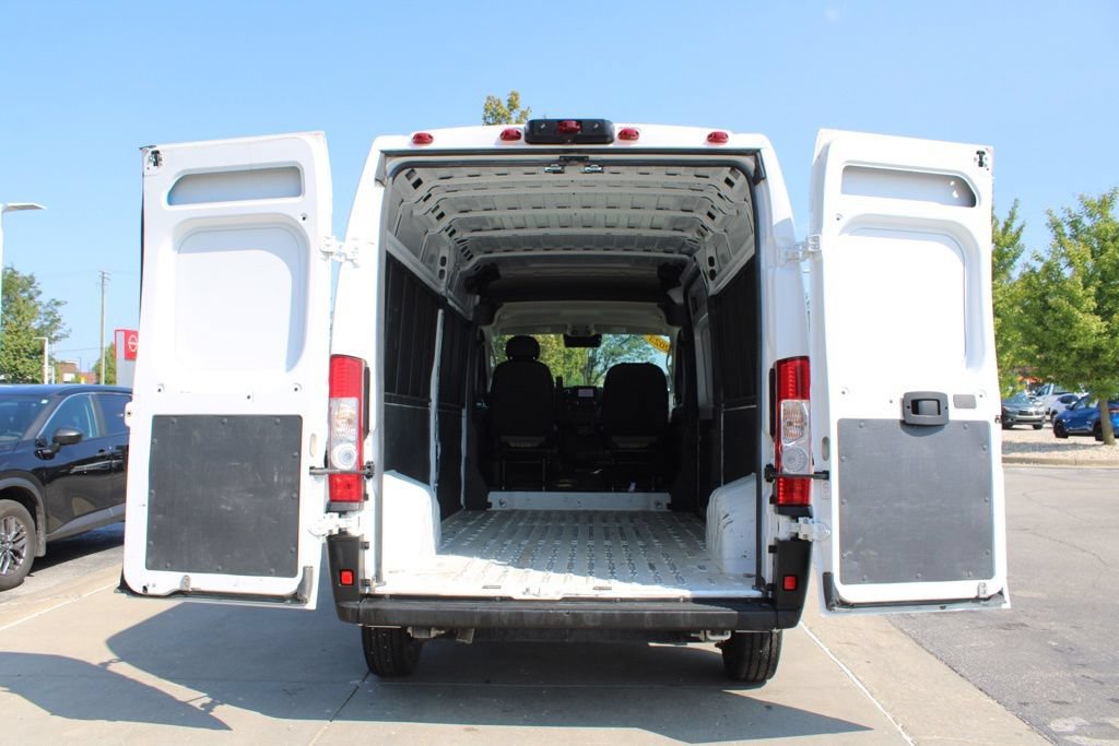 Used 2023 RAM ProMaster 2500 FWD image 9