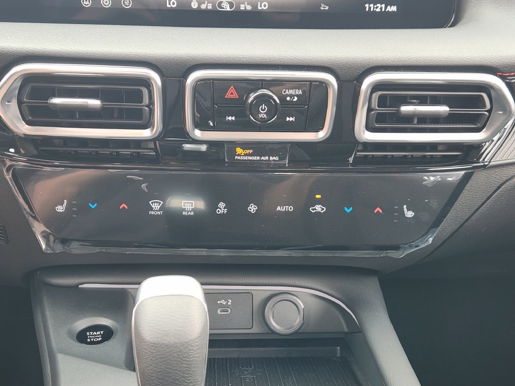 New 2026 Nissan Sentra SR w/ SR Premium Package FWD image 14