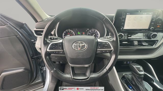 Used 2022 Toyota Highlander XLE image 15