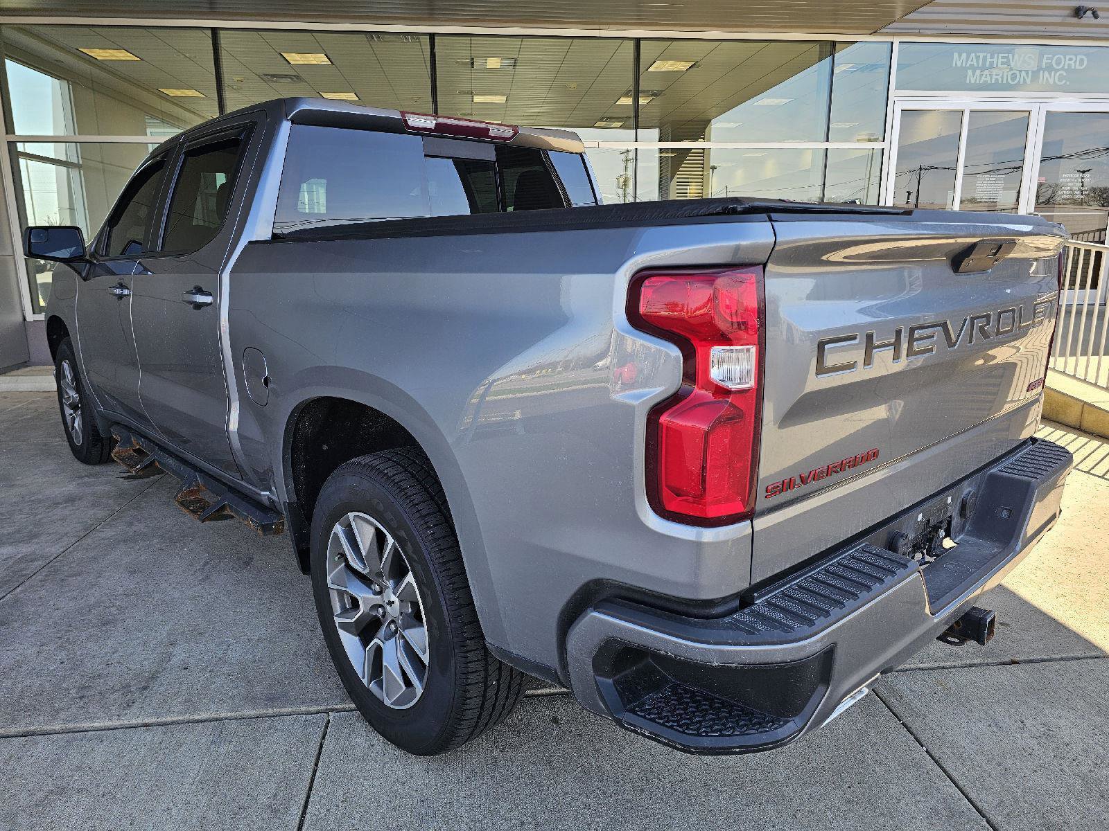 Used 2021 Chevrolet Silverado 1500 RST w/ Convenience Package II image 3