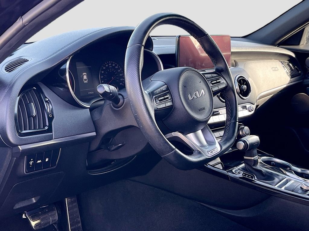 Used 2023 Kia Stinger GT-Line w/ Sun & Sound Package image 9