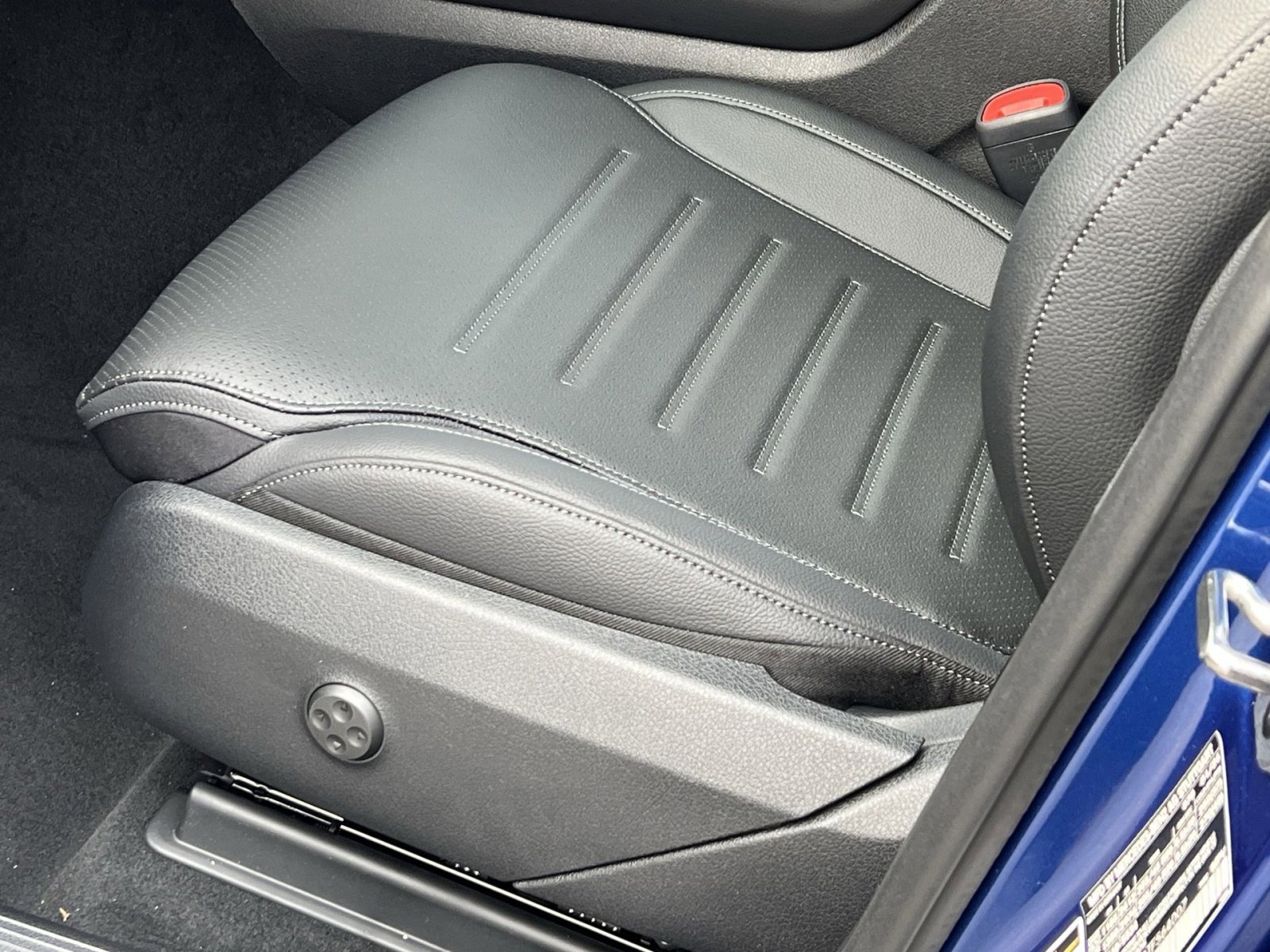 New 2026 Mercedes-Benz GLC 300 4MATIC image 12