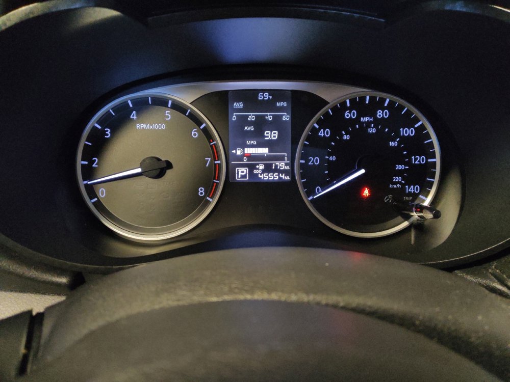 Used 2024 Nissan Versa S w/ Trunk Package image 23