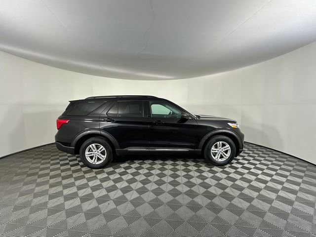 Used 2023 Ford Explorer XLT w/ Class IV Trailer Tow Package image 5