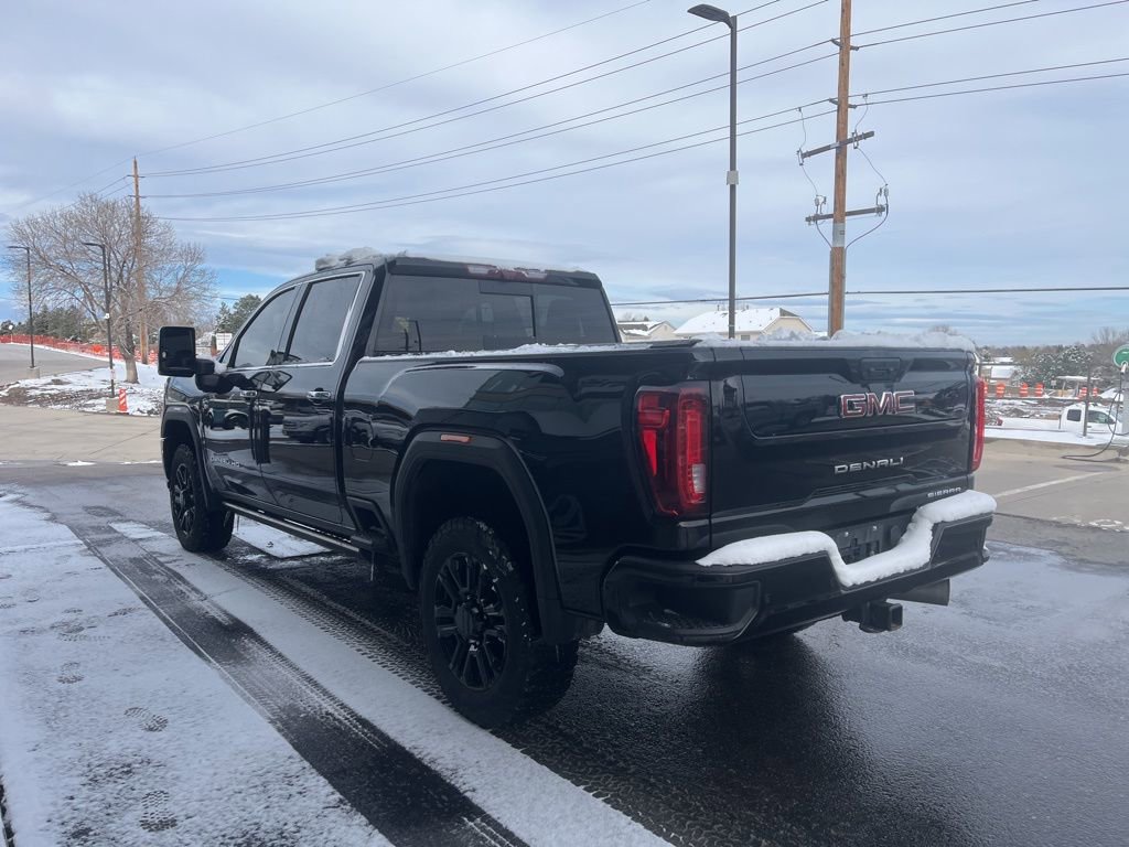 Used 2021 GMC Sierra 3500 Denali w/ Denali Black Diamond Edition image 4