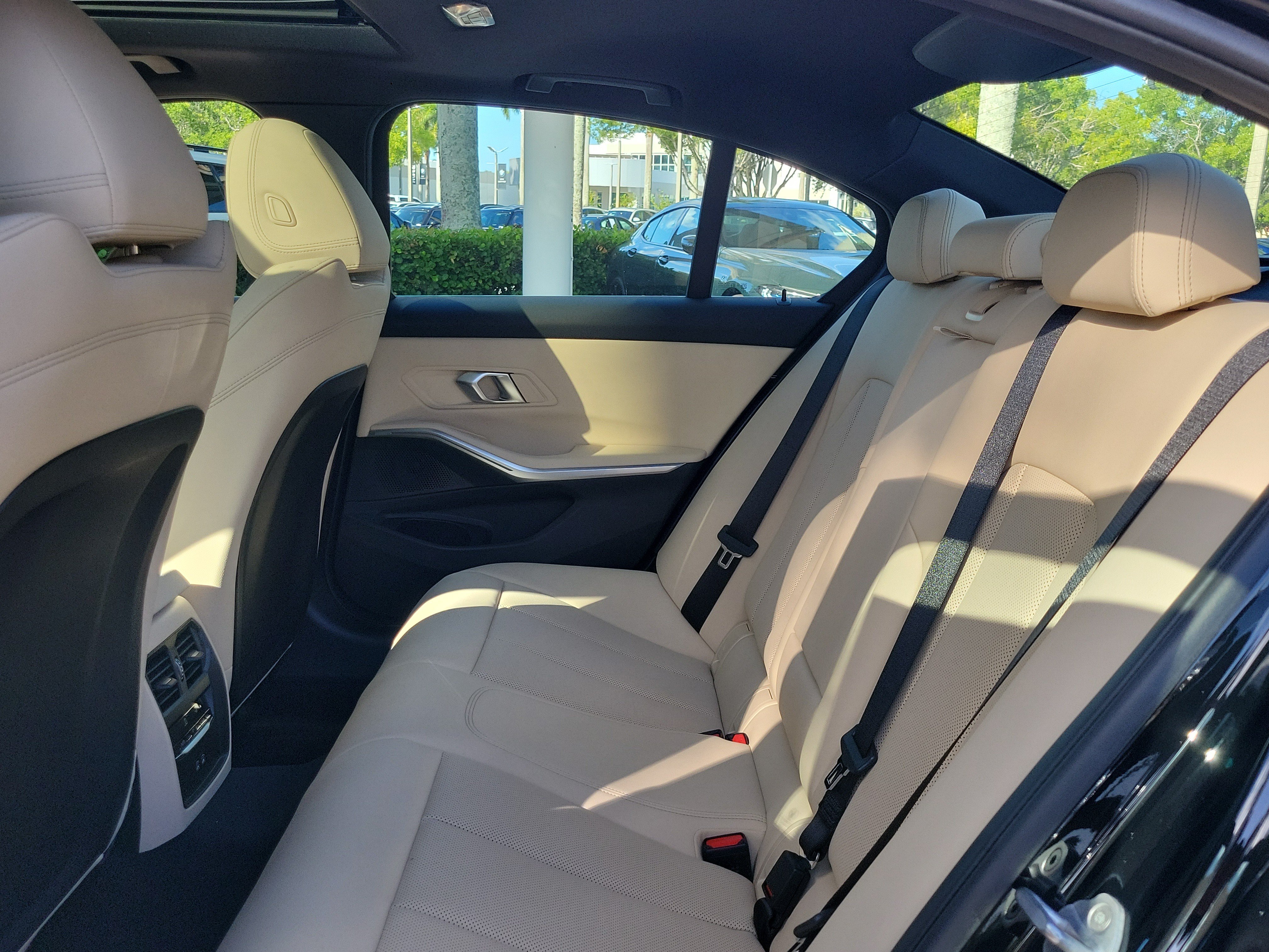 New 2026 BMW 330i Sedan w/ Convenience Package RWD image 11