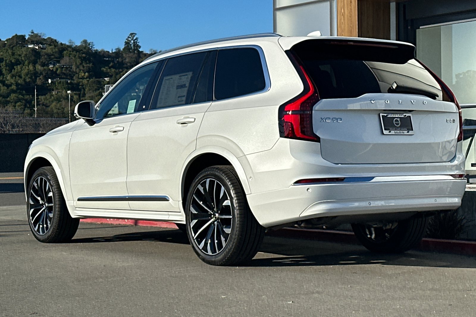 New 2026 Volvo XC90 B5 Plus w/ Protection Package AWD/4WD image 6
