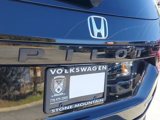 Used 2024 Honda Pilot Touring image 7